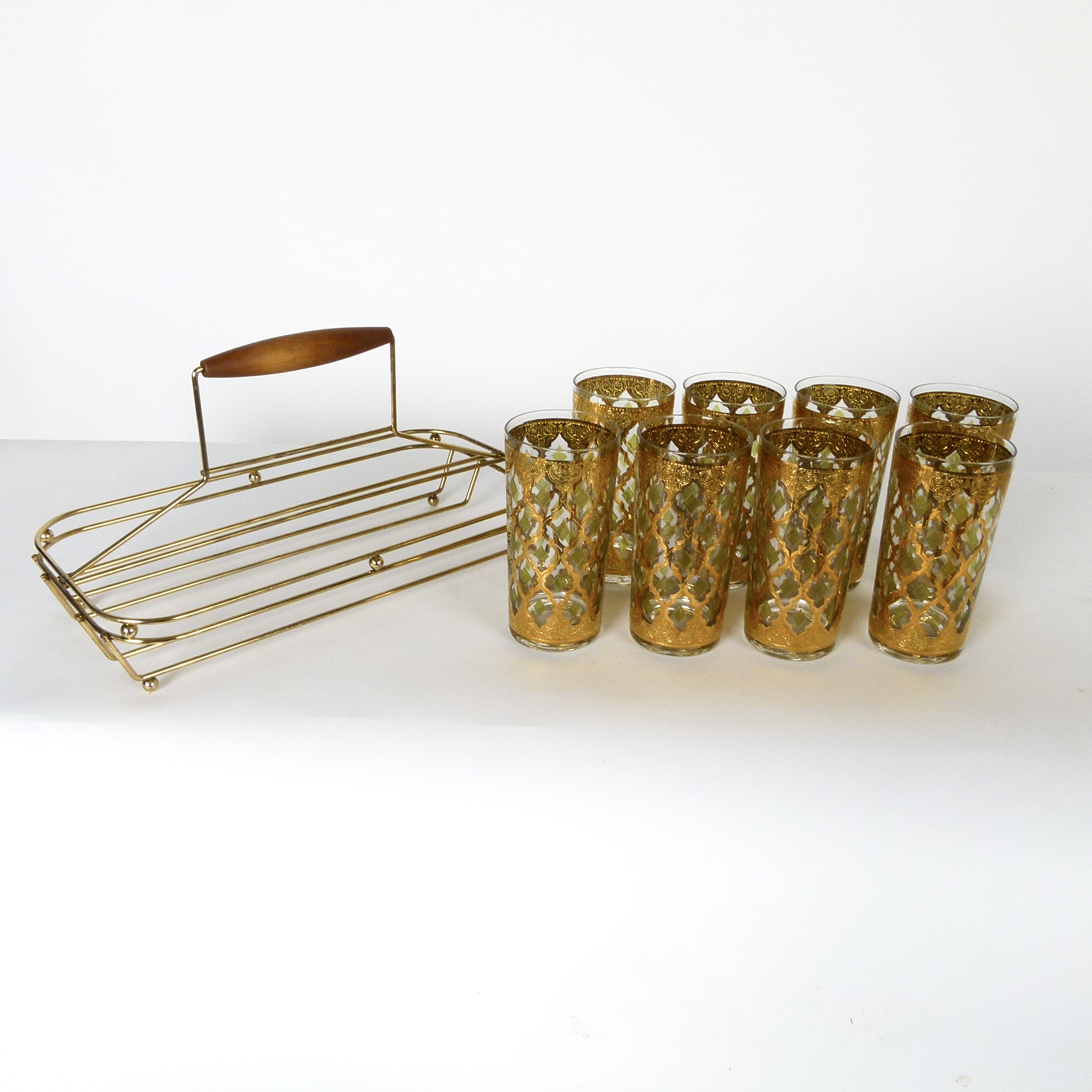 https://cityissue.com/media/pages/shop/objects-and-rugs/culver-valencia-highball-glasses-in-caddy/e9e40d7ba8-1623011908/valencia-glasses.jpg