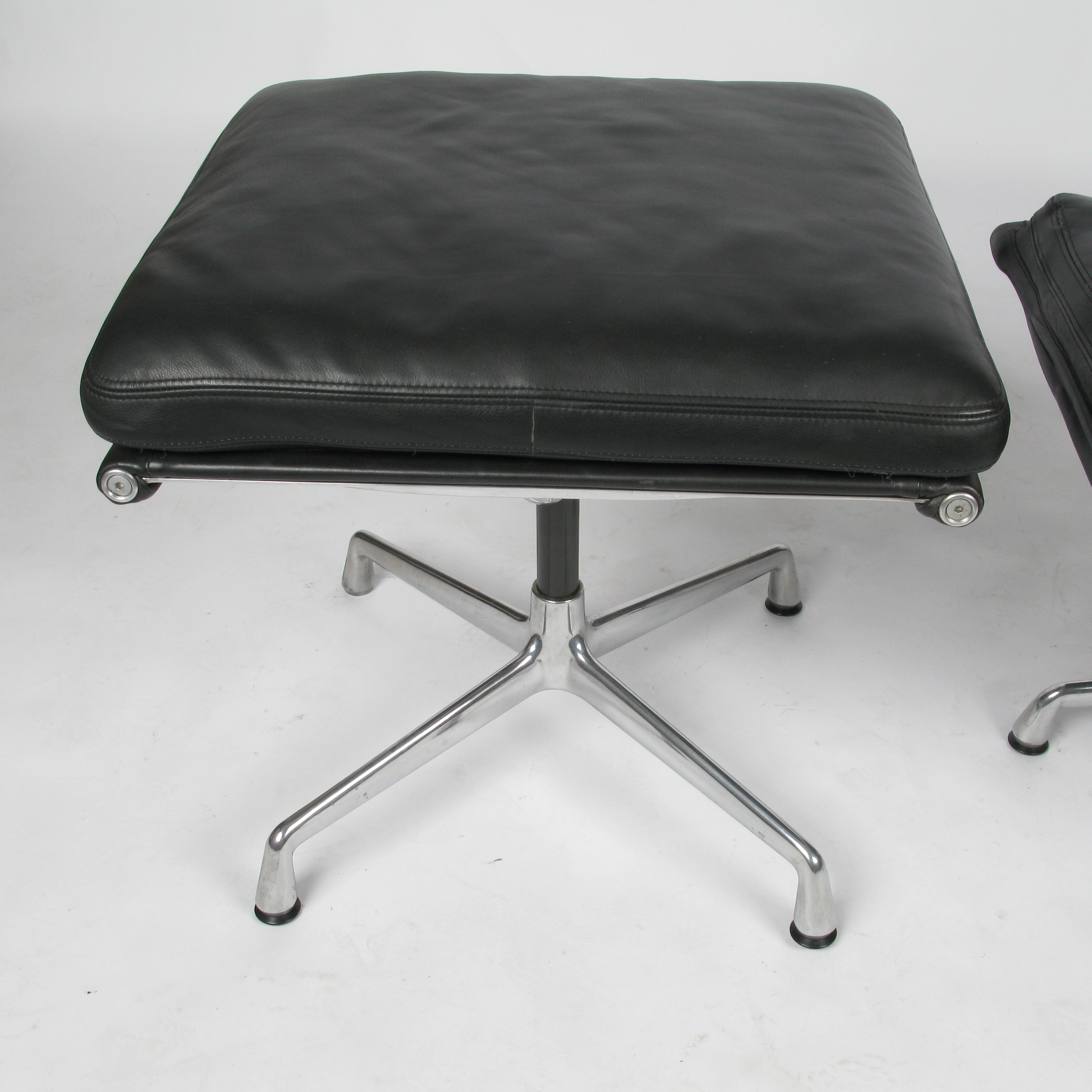 Eames® Soft Pad™ Ottoman