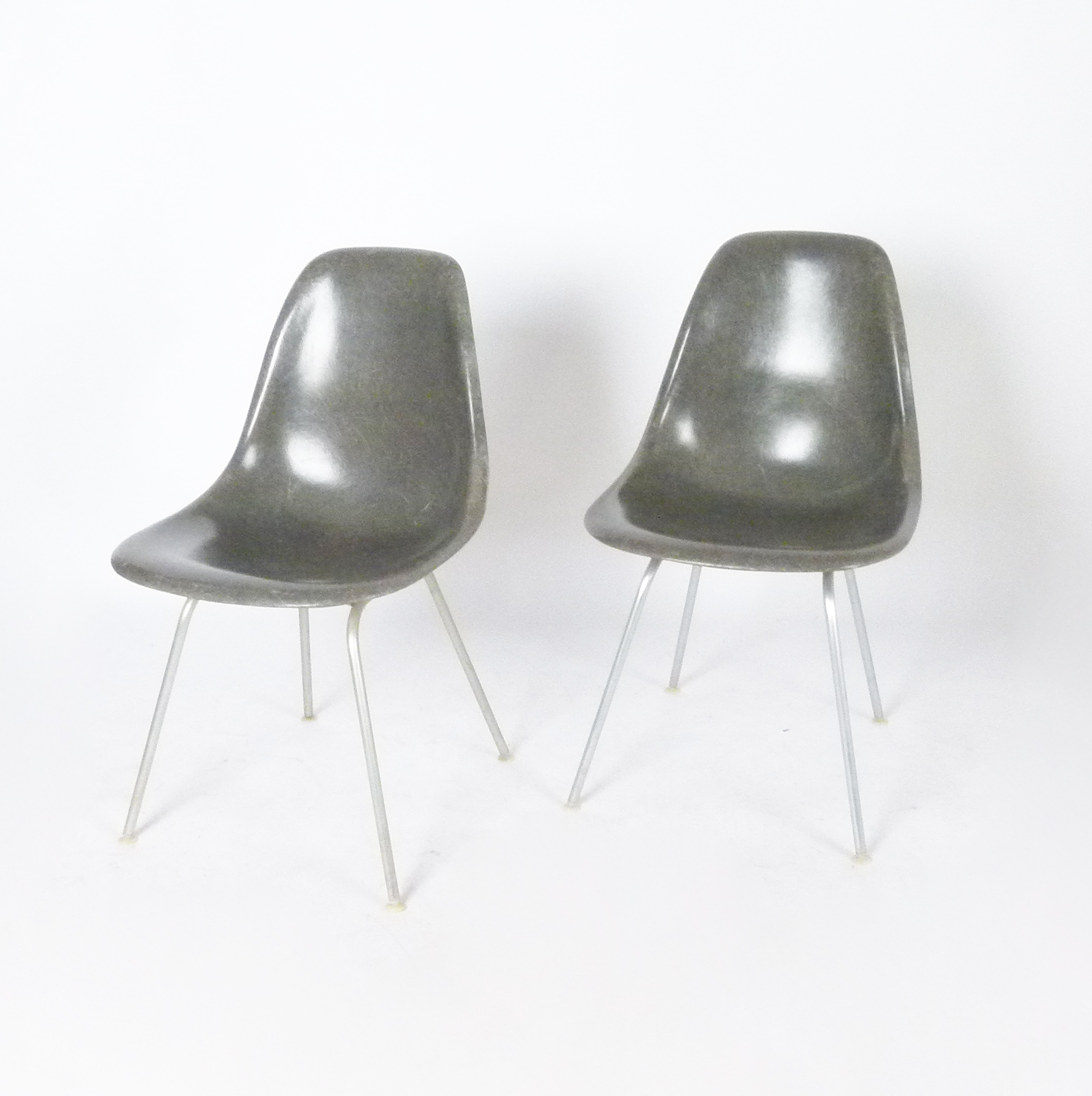 Herman Miller Charles Eames Plastic Side Shell Chairs Gray